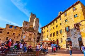 Some of the most famous cities of italy comprises and boasts of a rich history and culture, hospitable people, exotic tourist description : Italy Facts For Kids Italy For Kids People Geography Travel