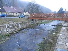 It has about 1,300 inhabitants. Nedvedice Hladinomery Obce