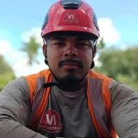 90+ "Victor Veríssimo" profiles