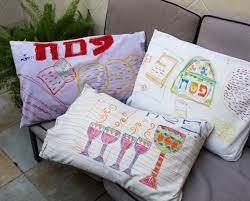See more ideas about decor, house interior, chinoiserie decorating. Do It Yourself Crafts For Your Seder Passover Kids Passover Crafts Pesach Crafts