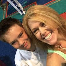 Lori Brumbach's Instagram, Twitter & Facebook