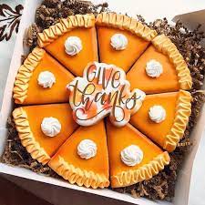 Melanie Beth On Instagram Thanksgiving Is Approaching So Fast I Love This Set By Kellys Cookie Thanksgiving Cakes Thanksgiving Desserts Pumpkin Pie Cookies