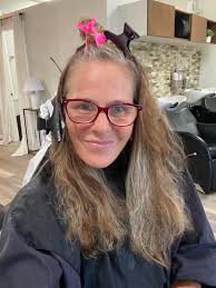 Two of the most beautful things happened while getting my hair did the  other day at the same local salon my younger son Blake goes to:) As soon as  I sat in