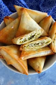 Samoussas Au Poulet Et A La Coriandre Recette Samoussa Recettes De Cuisine Recette