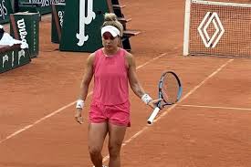 Debut y despedida de Renata en singles de Roland Garros