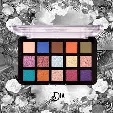 J Cat Beauty On Instagram Introducing The Dia Noche Tri Element 15 Eyeshadow Palette Available In Two Styles Eyeshadow Palette Eyeshadow Palette