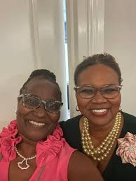 Debra Dibble Boone (@debdibboo)