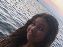 Danielle Goode's Instagram, Twitter & Facebook