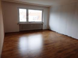 Suche und finde unter 110 freien wohnungen deine eigentumswohnung und ziehe schon bald in die eigenen vier wände. 3 Zimmer Wohnung Zu Vermieten Weindorfstrasse 19 45884 Gelsenkirchen Rotthausen Mapio Net