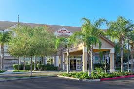 The family garden inn is handicapped accessible and provides a free breakfast for its guests. 18 Top Rated Hotels In Bakersfield Ca Planetware