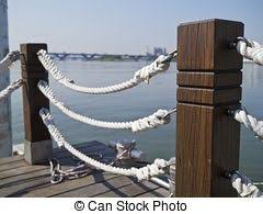 Wood And Cord Fence Pathway With Wood Post And Thick Rope Rope Fence Wood Fence Design Garden Fencing