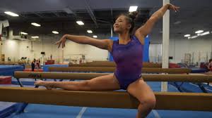 Jun 28, 2021 · lee was born in 2003 to parents yeev thoj and john lee, both hmong. Suni Lee S Road To Olympics Paved With Sacrifice And Tragedy Kare11 Com
