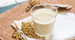 Susu yang terbuat dari kacang kedelai ini dianggap aman untuk. Susu Kedelai Bikin Anak Laki Laki Jadi Feminin Mitos Atau Fakta