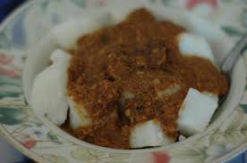 Goreng kacang tanpa minyak sehingga rapuh, sejukkan seketika. Nasi Impit N Kuah Kacang Chendana Flickr