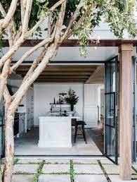 Spanish supermodel eugenia silva's summer retreat on the edge of portugal's agricultural heartland, comporta, is a humble shack turned purest expression of easy, barefoot living. 14 Summer House Interior Design Ideas Beautiful Pictures Of Summer Homes