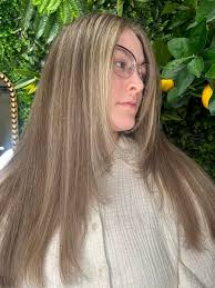 Stylist accepting new clients in Kingston