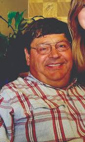 Teamsters parade antique wagons