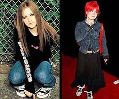 Shop avril lavigne clothing on redbubble in confidence. Fashion Police Best Worst Dressed Of 2002 Jennifer Lopez Avril Lavigne Billy Zane