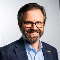 60+ perfiles de «Dillingham»