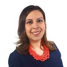 Linda Tobar's Instagram, Twitter & Facebook