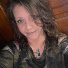 Love this rustic bathroom ❤️ *Not my photo, picture from Pinterest