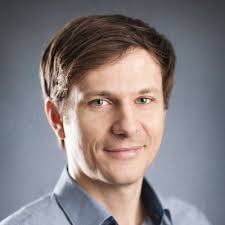 Christian Möstl (@chrisoutofspace)