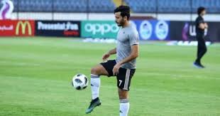 واصل الغاني جون أنطوي مهاجم بيراميدز، الخروج من حسابات ناديه بعدما استبعده من قائمة لقاء أسوان، المقرر غدًا السبت، بالدوري المصري. Ø§Ù„Ø¬ÙˆÙ†Ø© ÙŠØªÙ‚Ø¯Ù… Ø¹Ù„Ù‰ ÙƒÙŠÙ…Ø§ Ø£Ø³ÙˆØ§Ù† ÙÙ‰ Ø§Ù„Ø´ÙˆØ· Ø§Ù„Ø£ÙˆÙ„ Ø¨Ù‡Ø¯Ù Ø§Ù„Ø´Ø¨Ø±Ø§ÙˆÙ‰ Ø§Ù„ÙŠÙˆÙ… Ø§Ù„Ø³Ø§Ø¨Ø¹