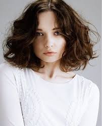 Mobile Hairstyles Brown Wavy Hair Poofy Hair Medium Hair Styles