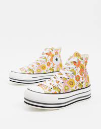 Affiche 1 à 27 (sur 27 articles). Chuck Taylor Baskets Montantes Avec Semelle Plateforme Creme A Fleurs Caoutchouc Converse En Coloris Metallise Lyst