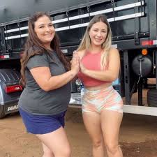 Caminhoneira e youtuber conhecida como Musa das Estradas passa por  cirurgia no braço e na perna; ela está bem, diz amiga de SC | Santa  Catarina | G1