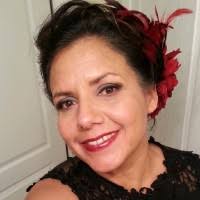 Aida Thompson's Instagram, Twitter & Facebook