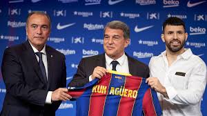 Sergio aguero is willing to spend a significant amount of time on the bench next term, despite his goalscoring record. Sergio Aguero To Join Fc Barcelona As Spanish Club Begins Squad Overhaul Cnn
