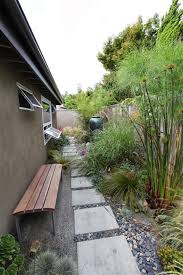 31 Perfect Mid Century Landscaping Ideas For Your Home Craft Home Ideas Mid Century Landscaping Landscape Outdoor Gardens