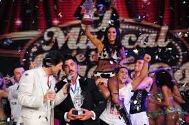 Enterate con am que se enconde detrás de la p. Silvina Escudero Vencio A Ricardo Fort Y Se Consagro Campeona De El Musical De Tus Suenos Www Elcomercioonline Com Ar