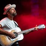 PHIL REED : Live Music