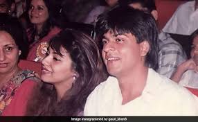 Gauri S Reaction To A Throwback Pic Of Herself And Shah Rukh Khan Shared By Fan Club From varun dhawan to shah rukh khan, bollywood celebrities were recently spotted at various locales.