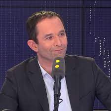 Compte officiel de la mairie du 10e arrondissement de @paris | #paris10. Demande De Revocation Du Maire De Trappes Benoit Hamon Denonce Une Fake News Et Demande La Protection Du Maire