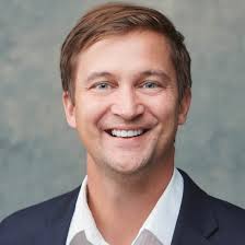 Learn about the Mentors helping entrepreneurs in our program