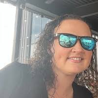 Andrea Horne's Instagram, Twitter & Facebook