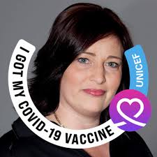 Has anyone else ever had socks that differentiate which foot they go on?