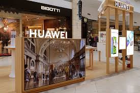 Vizitatorii care aleg să se relaxeze la evenimentului de lansare organizat în magazinul din afi cotroceni au participat zeci de jurnaliști. Infrangere De Tind Magazin Swarovski Afi Cotroceni Mohba Org