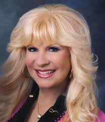 Royal Dames_Tiara Ball 2018 Journal.indd