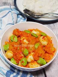 Tidak kalah enak dan sehat dapat protein tinggi dari telur puyuh hehehe. Sambal Goreng Kentang Telur Puyuh Resep Masakan Resep Makanan Kentang