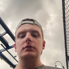 did u miss me i am takin over da whole park c u at jeetersland april 12  🎣🌵🥡