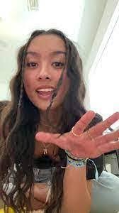 Kayla Bolin's Instagram, Twitter & Facebook