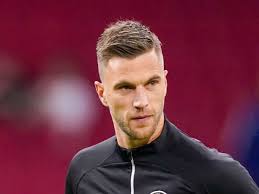 Veltman back in Brighton squad for Tottenham trip