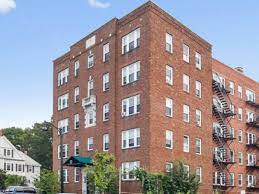 50 Broadway Apartment Management Apartment Guide Outdoor Seating Areas