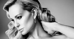 From a cult to Congress to Tucker Carlson: A closer look at Tulsi Gabbard