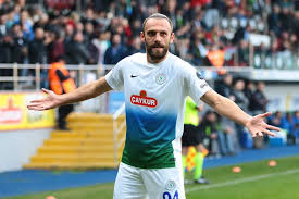 Kariyer sayfasında vedat muriqi isimli futbolcunun sezon bazında takımının yer almış olduğu turnuvalardaki maç, gol, asist, sarı kart, kırmızı kart, oyuna girme, oyundan alınma. Vedat Muriqi Shenon Perseri Video Fokusi
