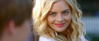 Bee Cole's Instagram, Twitter & Facebook